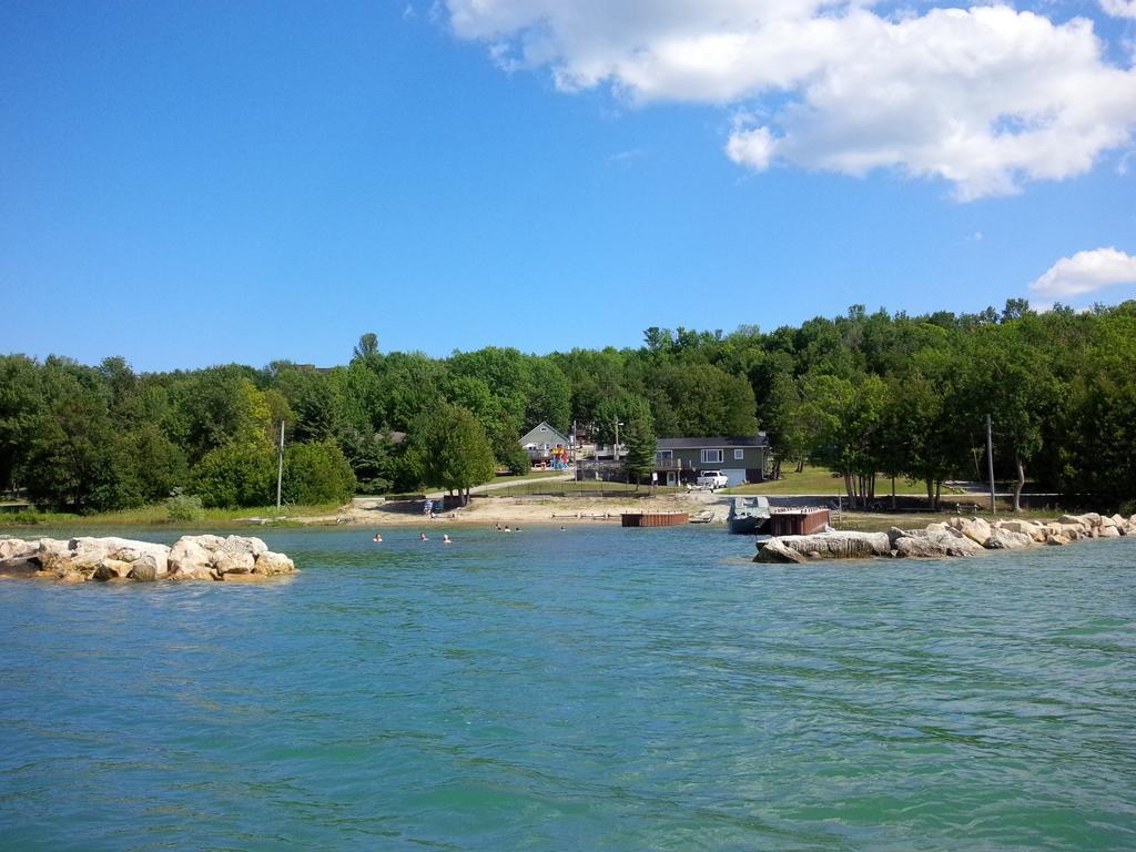 Bayshore Cottages Wiarton Ngoại thất bức ảnh