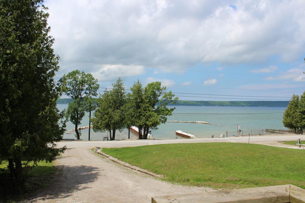 Bayshore Cottages Wiarton Ngoại thất bức ảnh